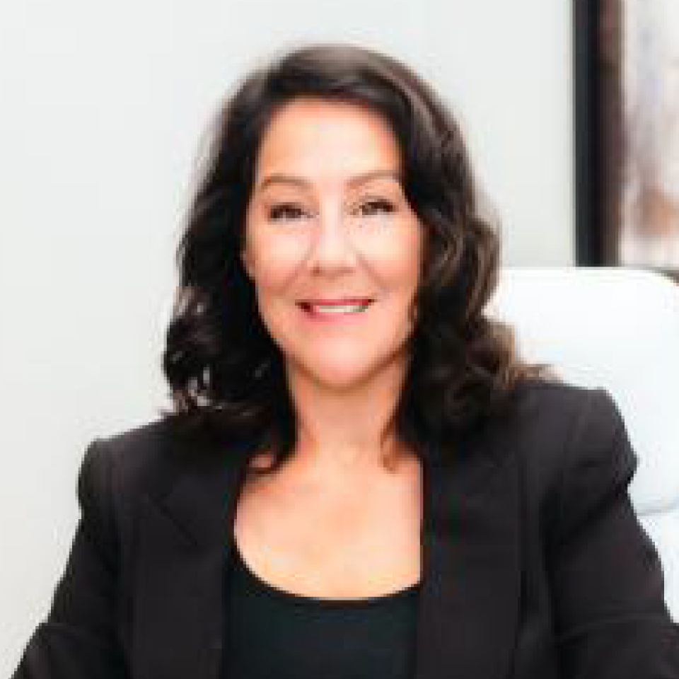 Leslie Lucy